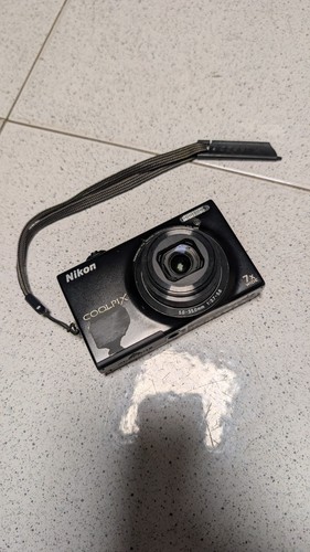 Fotocamera digitale nikon - fotocamera,