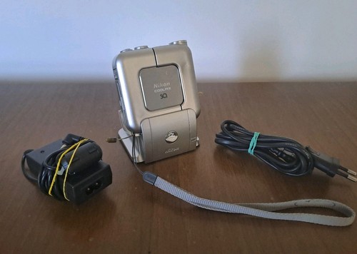 Nikon coolpix 1mp - nikon, sq