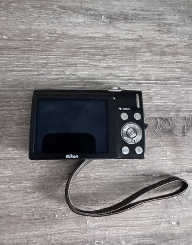 Nikon coolpix 12mp zoom - 12mp, 4x