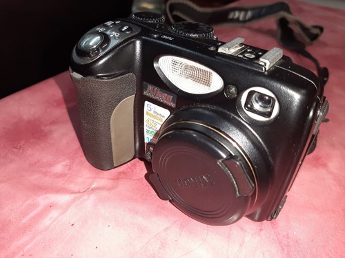 Fotocamera digitale nikon - fotocamera,