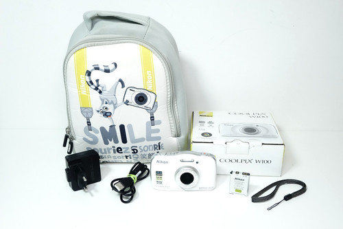 Nikon coolpix w100 13mp - coolpix,
